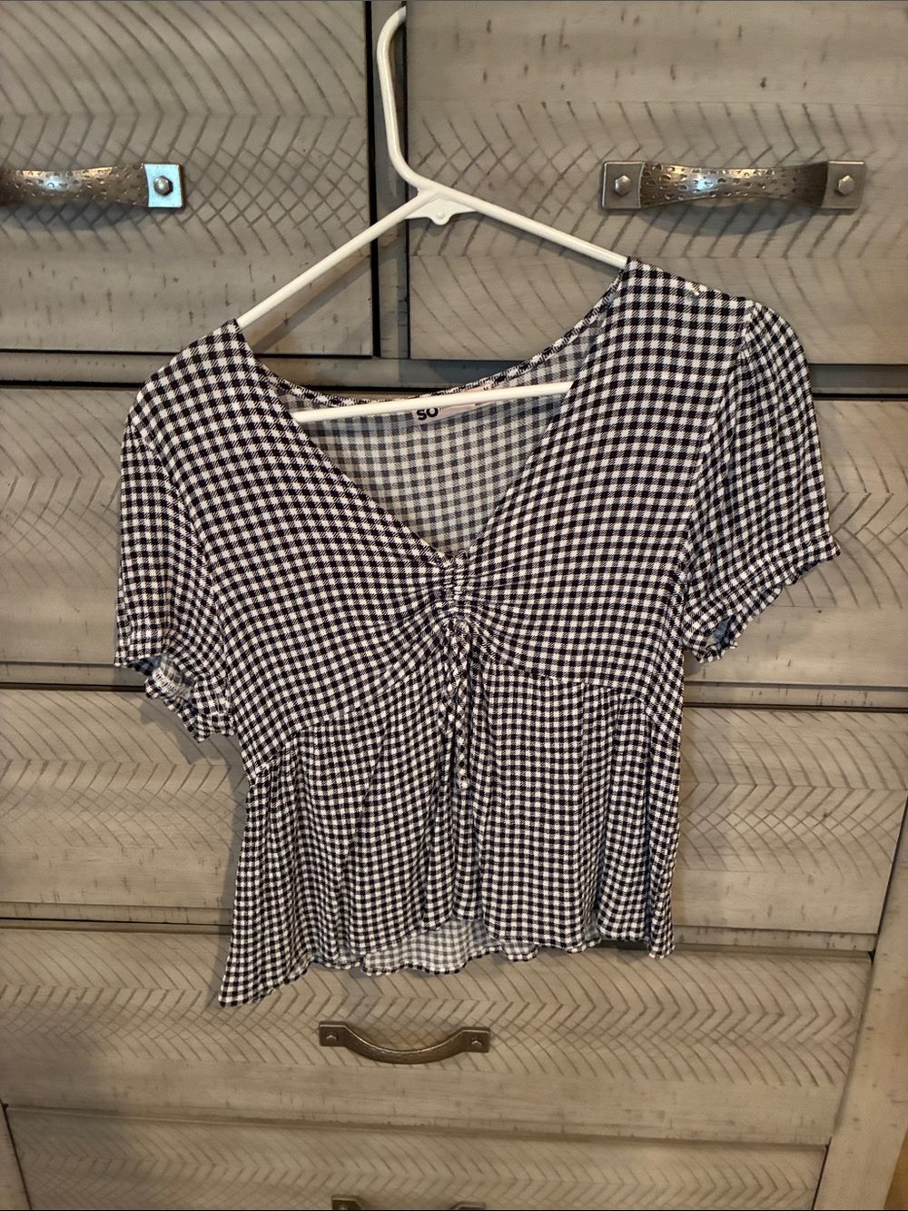 SO Black and White Gingham V-Neck Ruched Crop Top